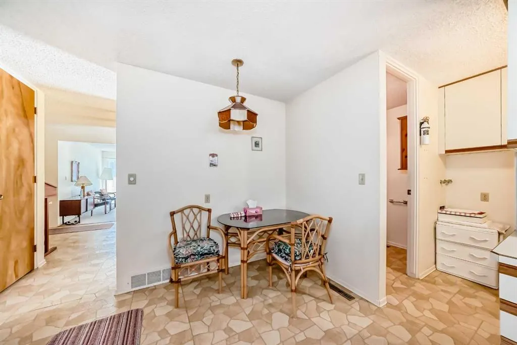 8 Varsdale Place NW