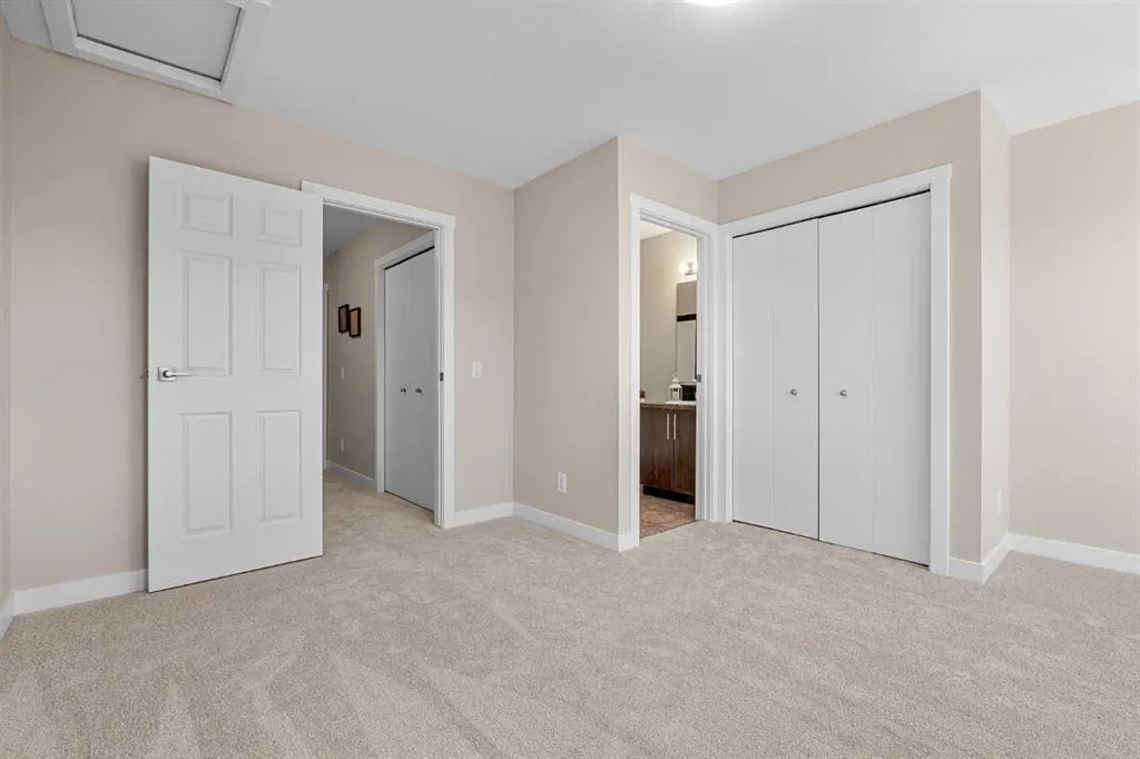 2445 Kingsland Road S #403