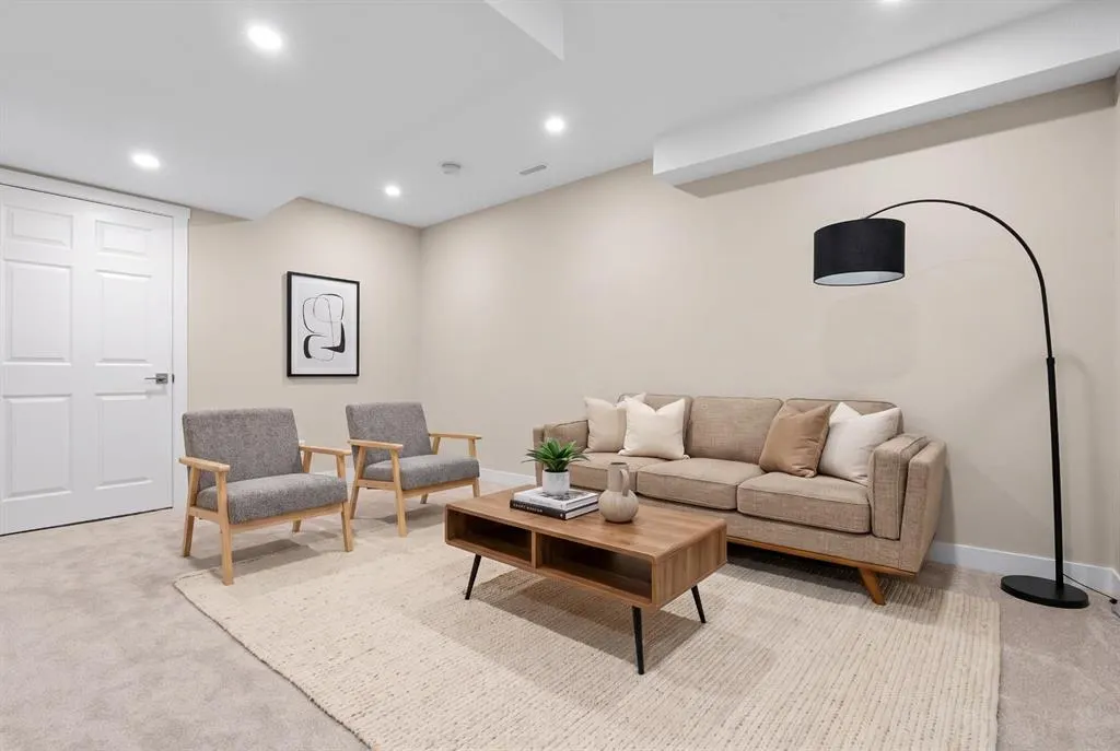 2445 Kingsland Road S #403
