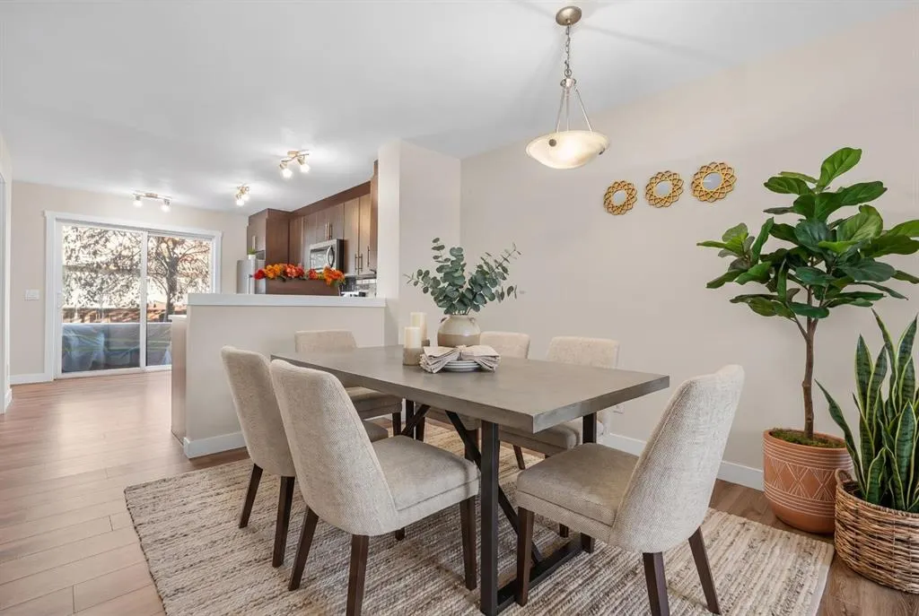 2445 Kingsland Road S #403