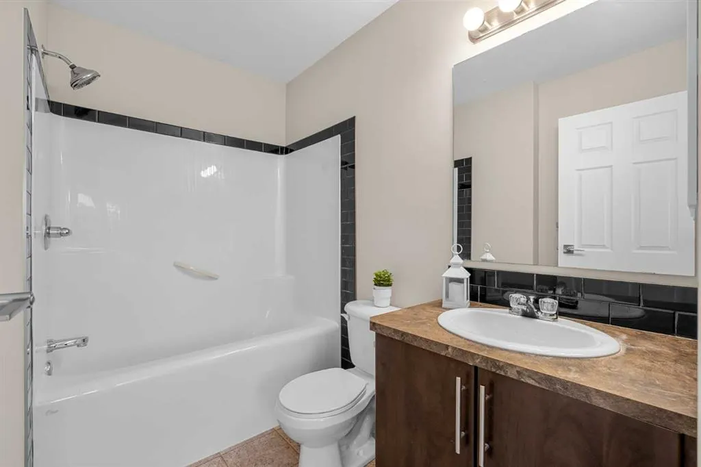 2445 Kingsland Road S #403