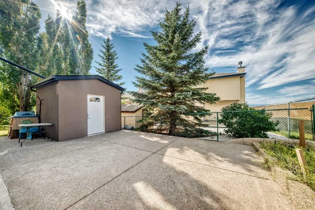 133 Arbour Stone Close NW