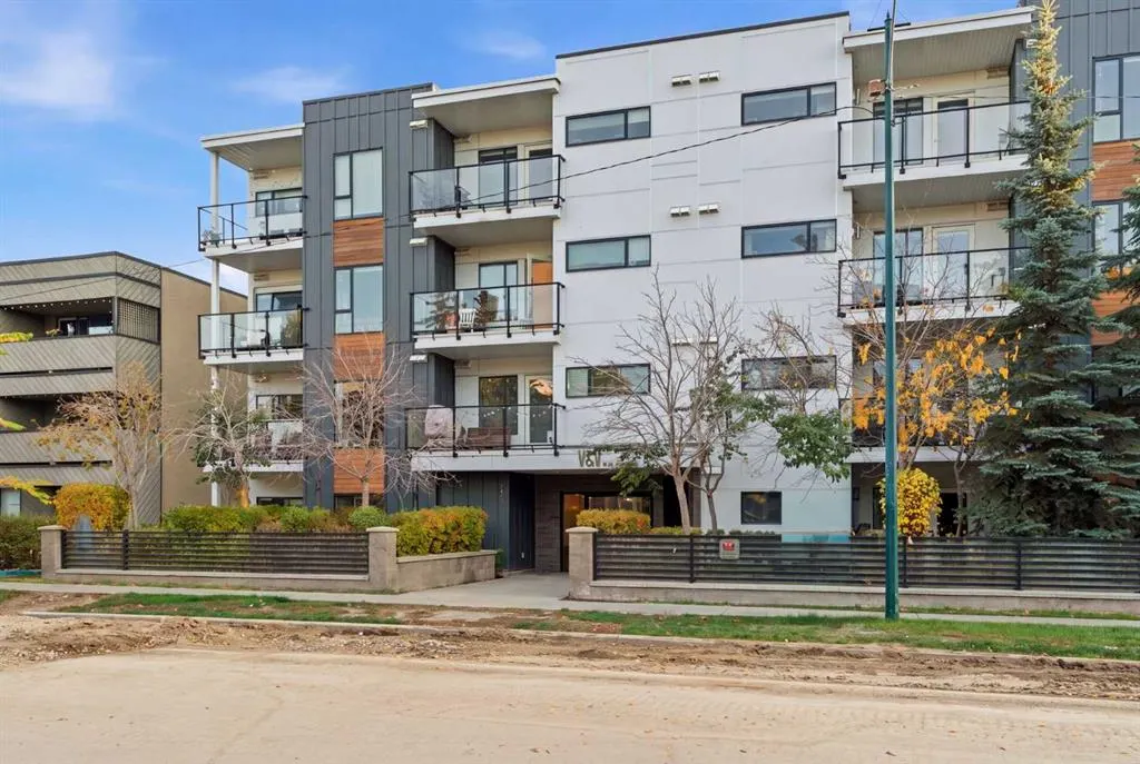 1521 26 Avenue SW #104
