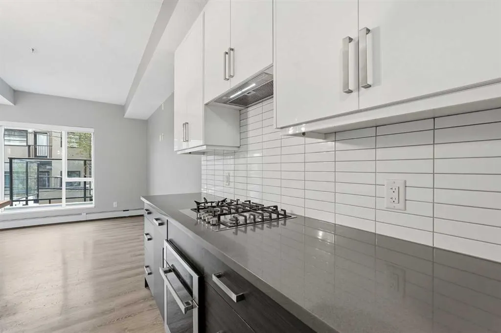 1521 26 Avenue SW #104