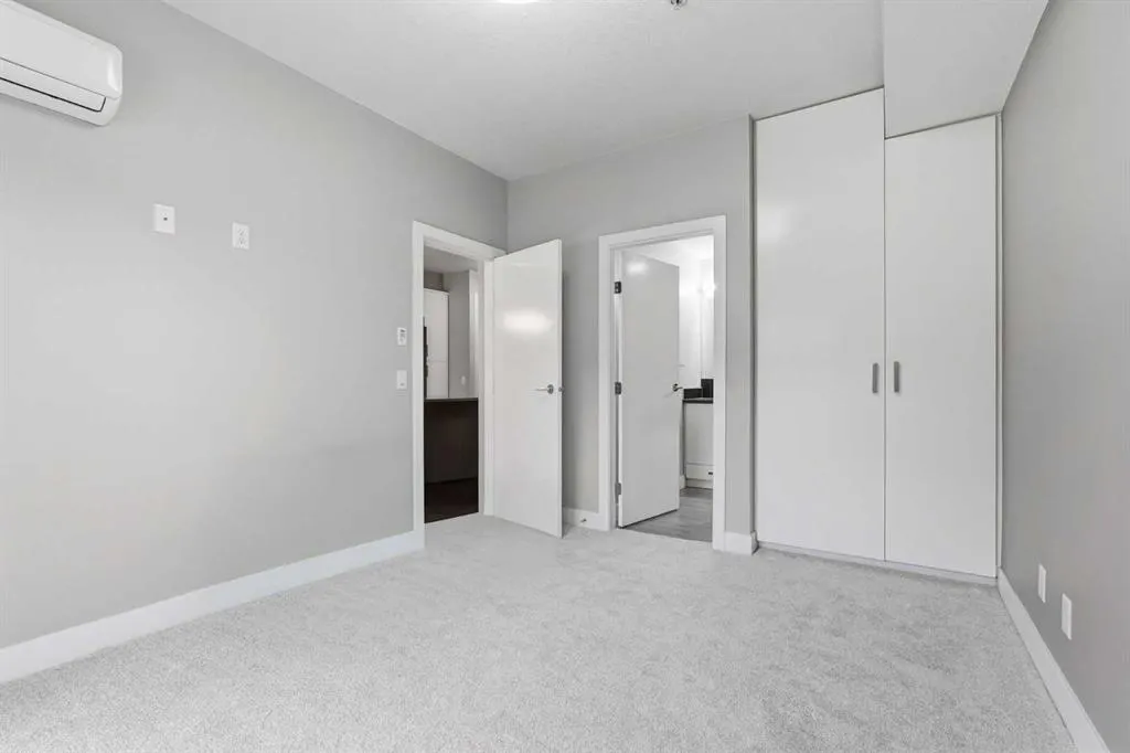 1521 26 Avenue SW #104