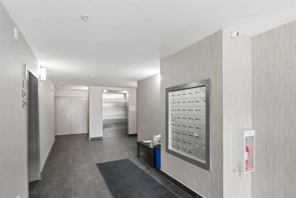 1521 26 Avenue SW #104