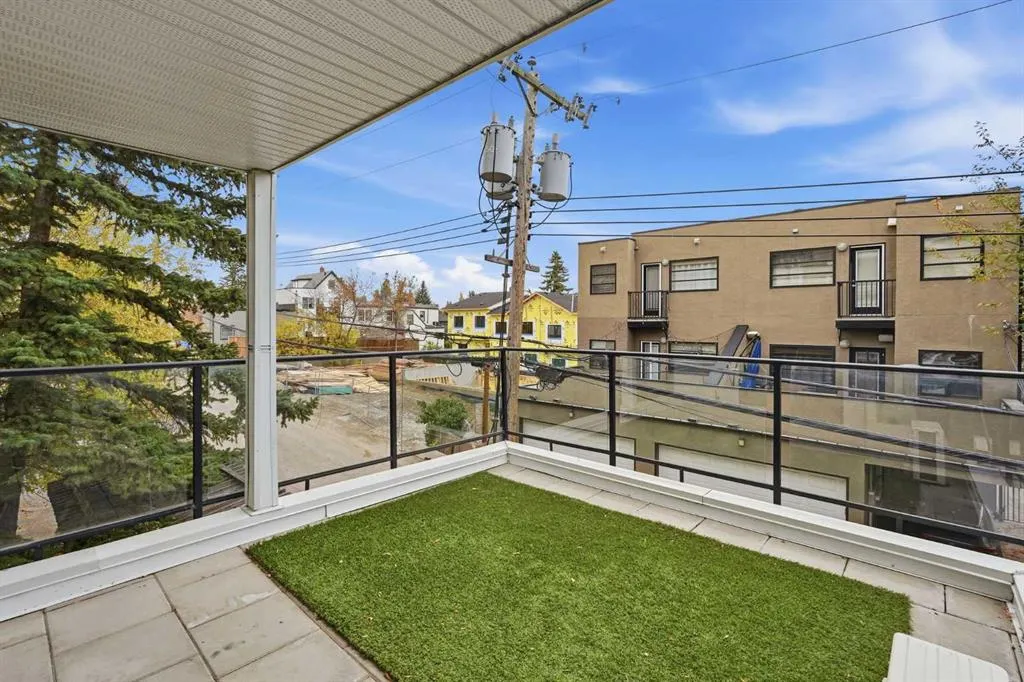 1521 26 Avenue SW #104