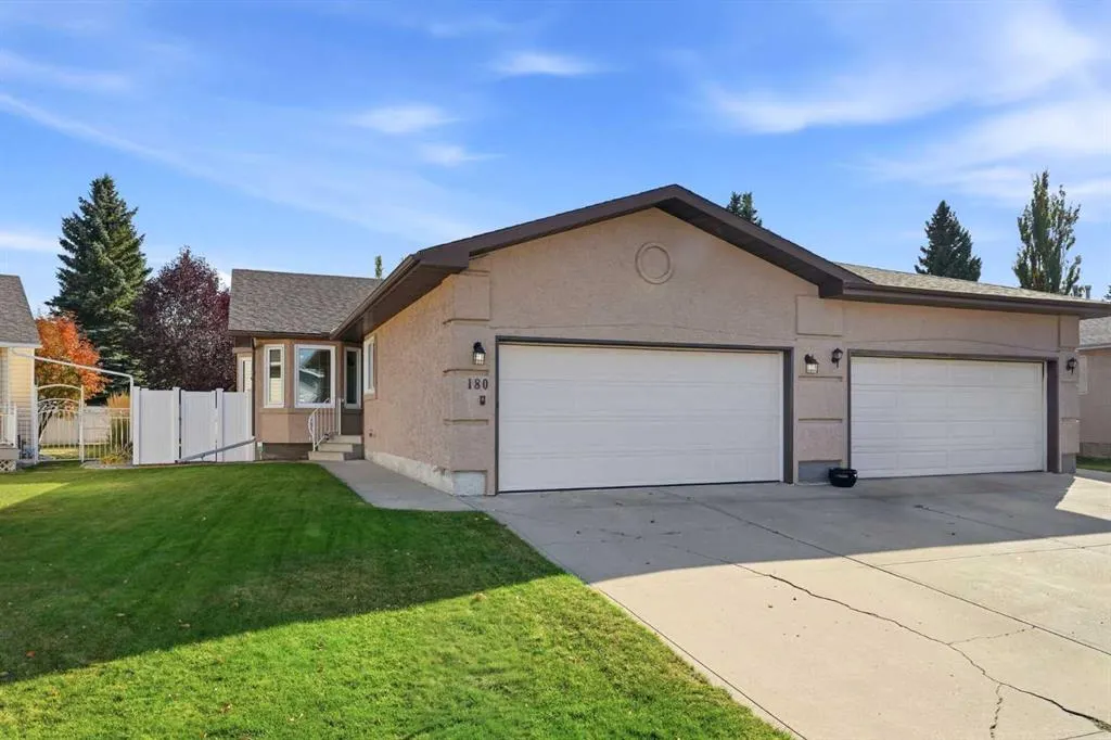 180 Doran Crescent