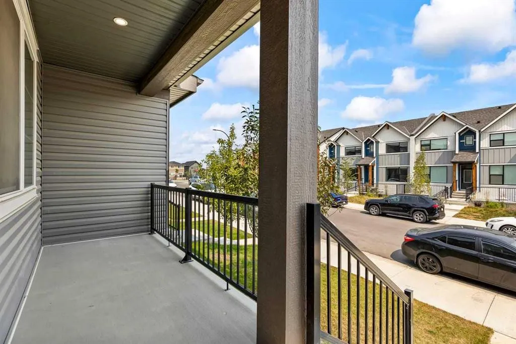 37 Sage Hill Path NW