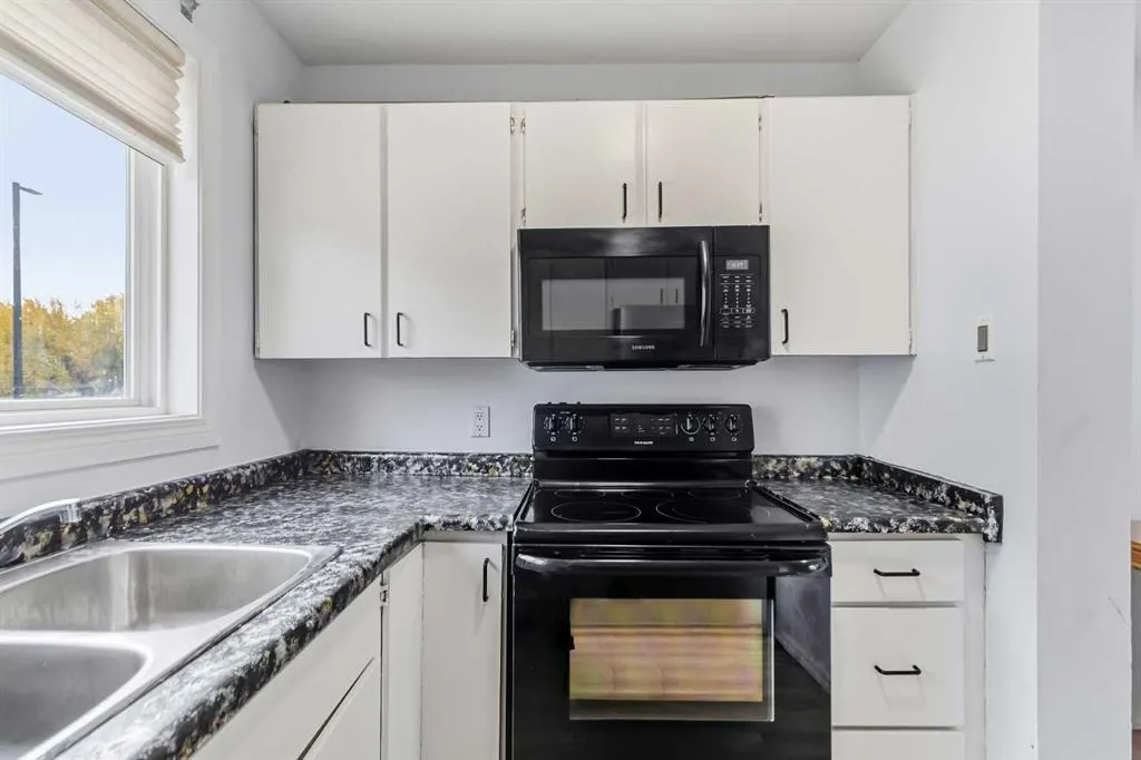 600 Signal Road #301
