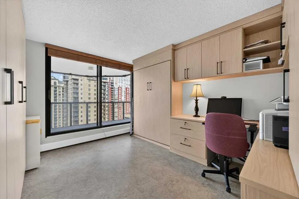 1100 8 Avenue SW #1506