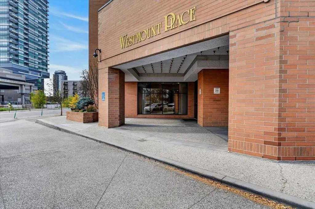 1100 8 Avenue SW #1506