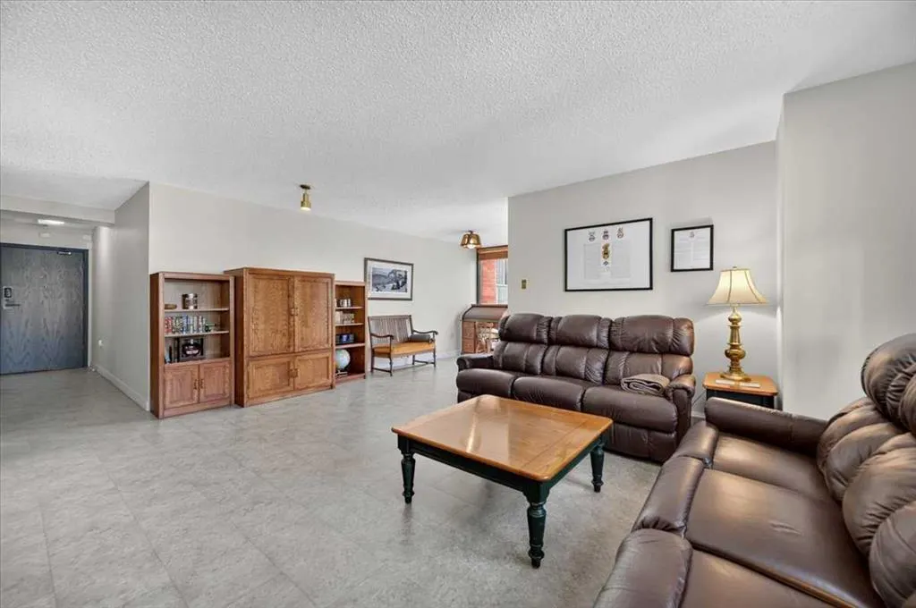 1100 8 Avenue SW #1506