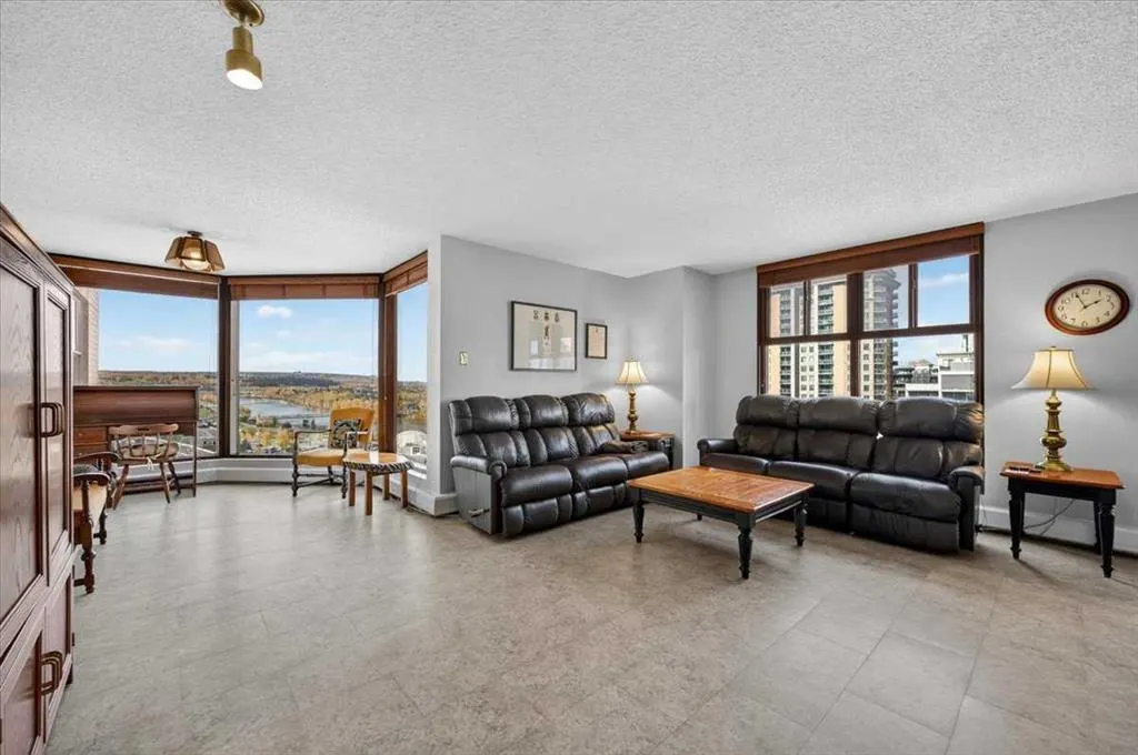 1100 8 Avenue SW #1506