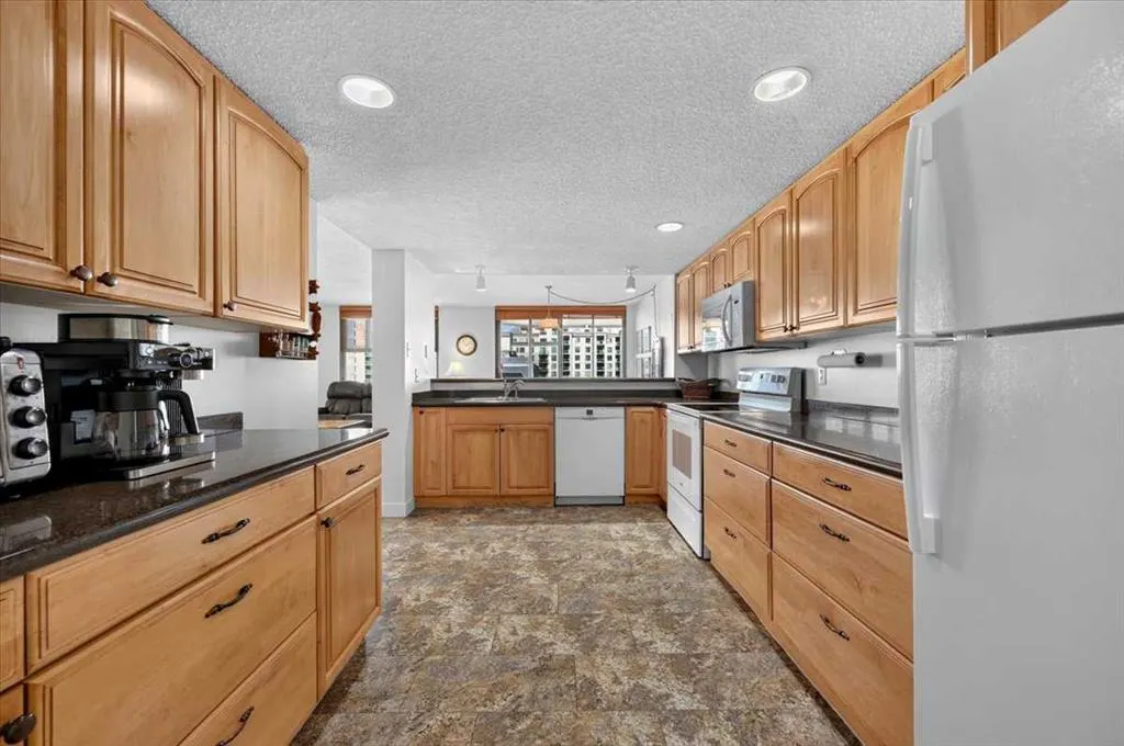 1100 8 Avenue SW #1506