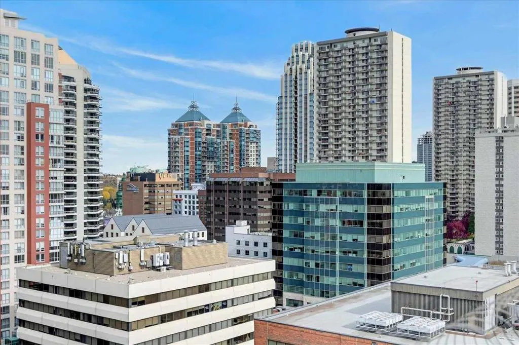 1100 8 Avenue SW #1506