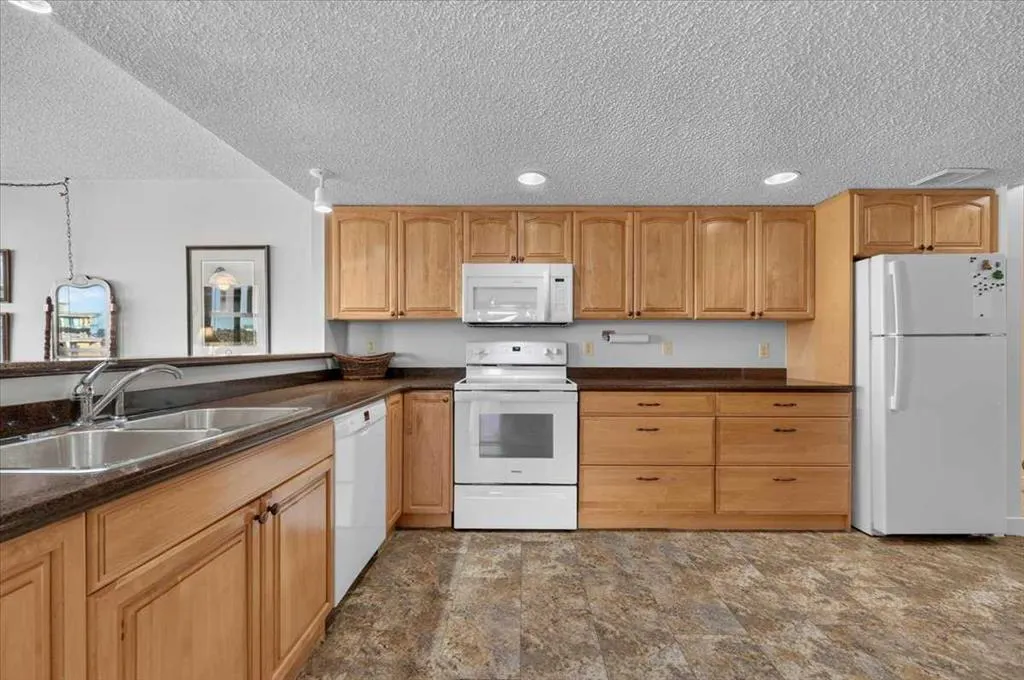 1100 8 Avenue SW #1506