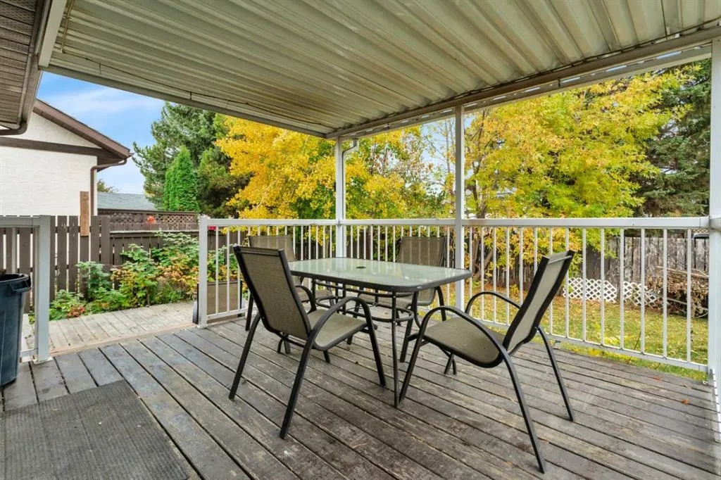 54 Rogers Crescent