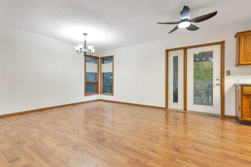 54 Rogers Crescent