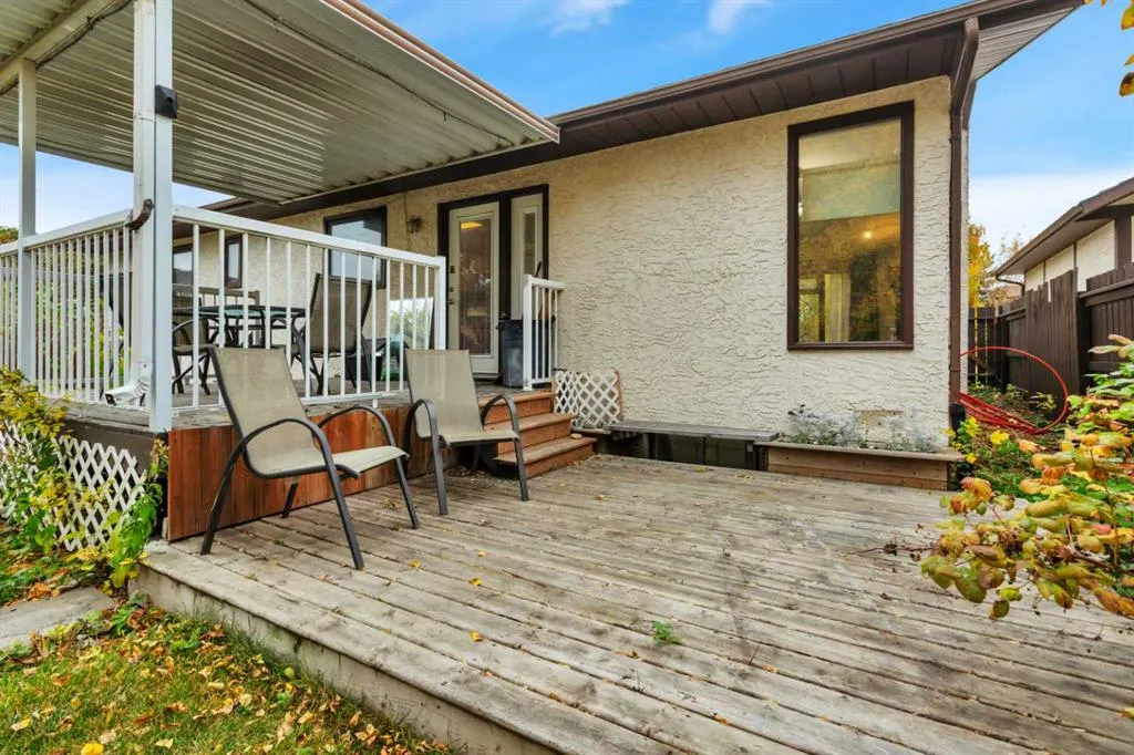 54 Rogers Crescent