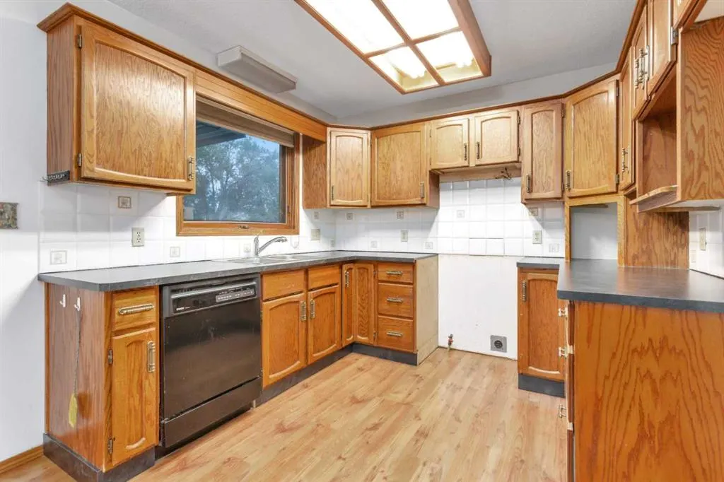 54 Rogers Crescent