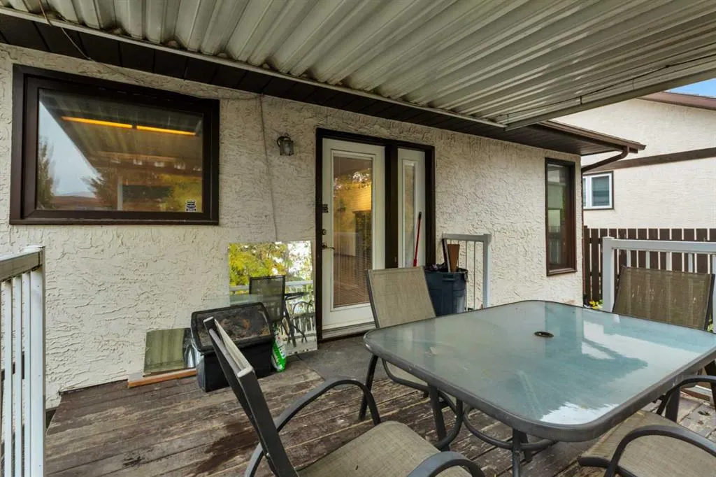 54 Rogers Crescent