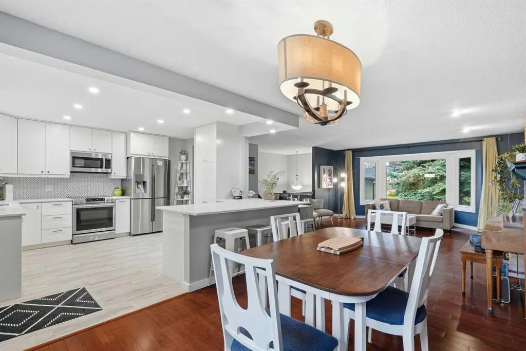 16 Robinson Drive