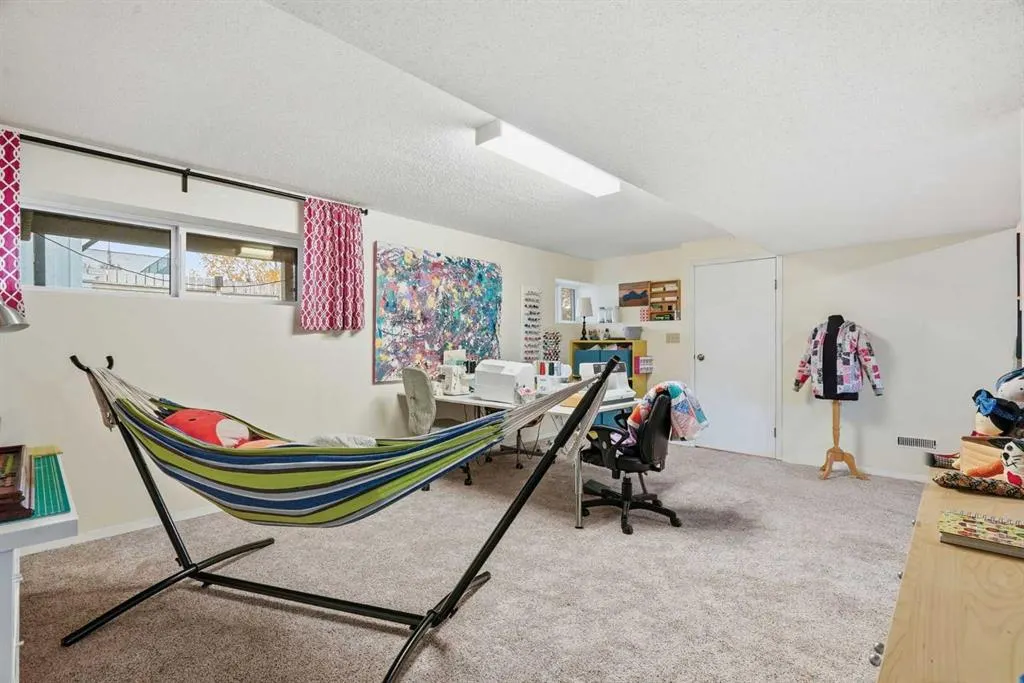 16 Robinson Drive