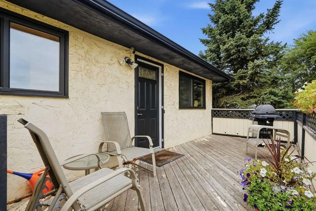 16 Robinson Drive