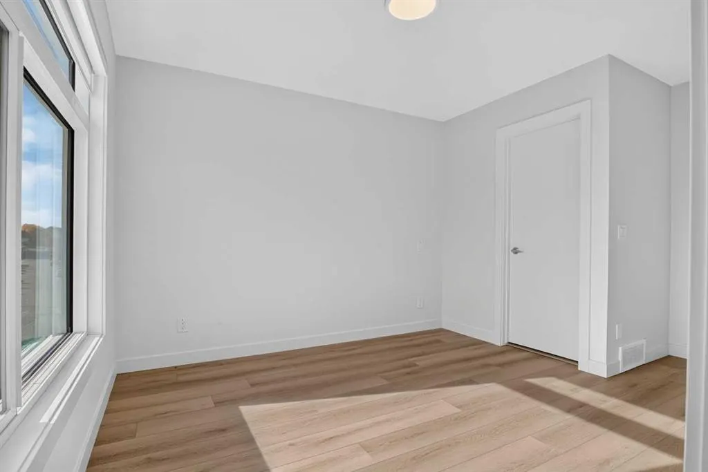 267 Dieppe Drive SW