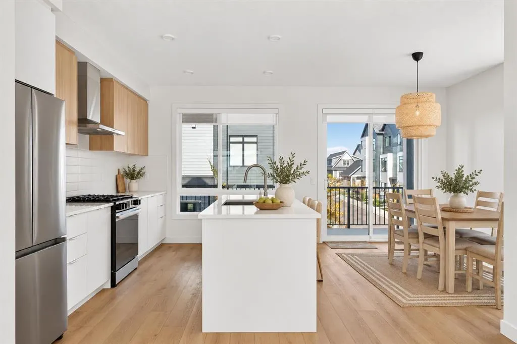 267 Dieppe Drive SW