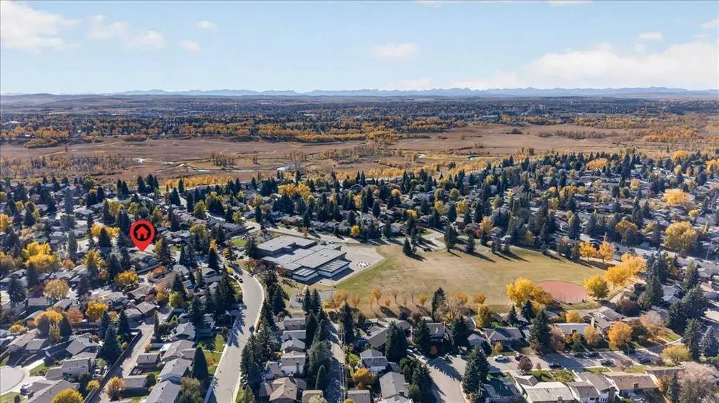 316 Parkland Way SE