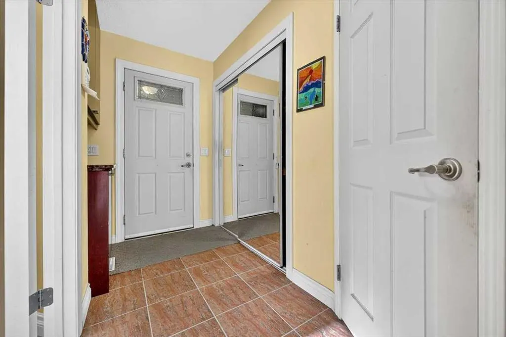 316 Parkland Way SE
