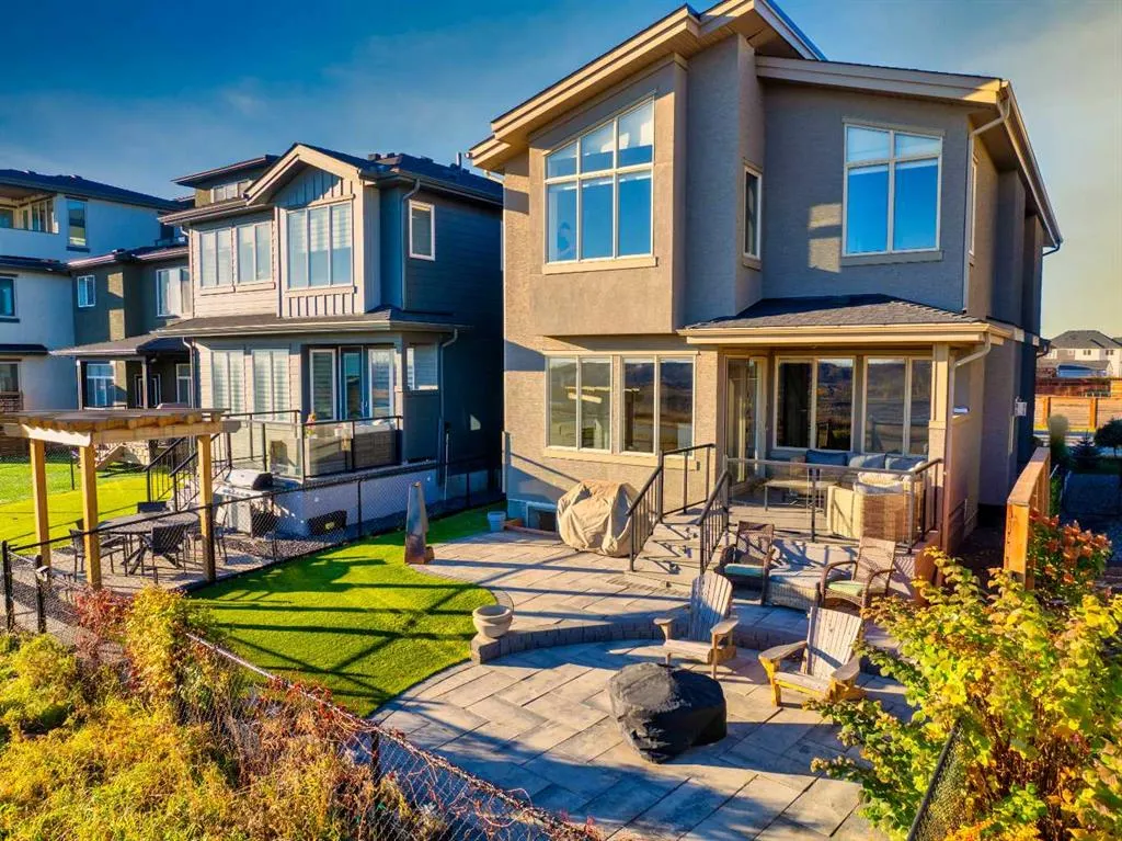 96 Walcrest View SE