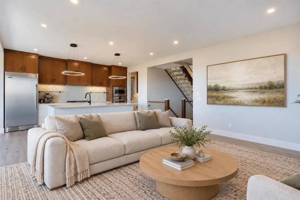 96 Walcrest View SE