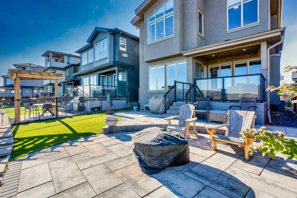 96 Walcrest View SE