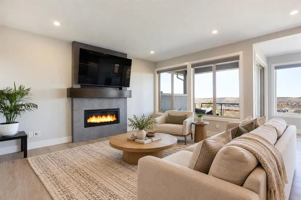 96 Walcrest View SE