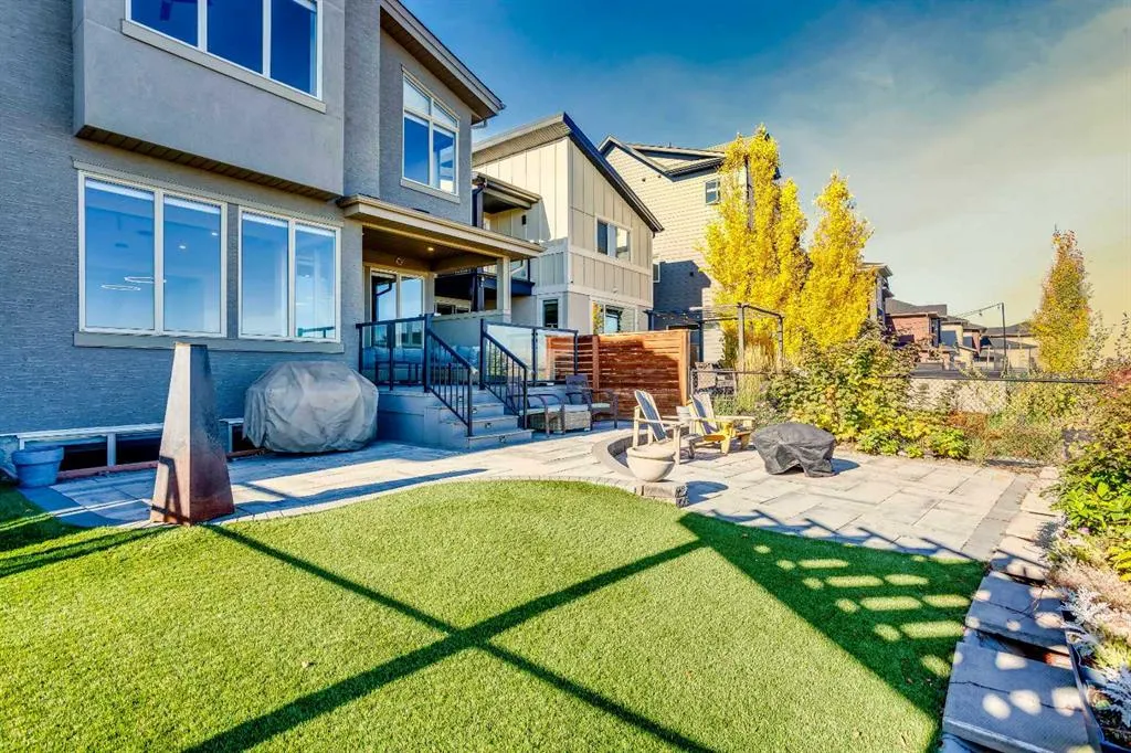 96 Walcrest View SE