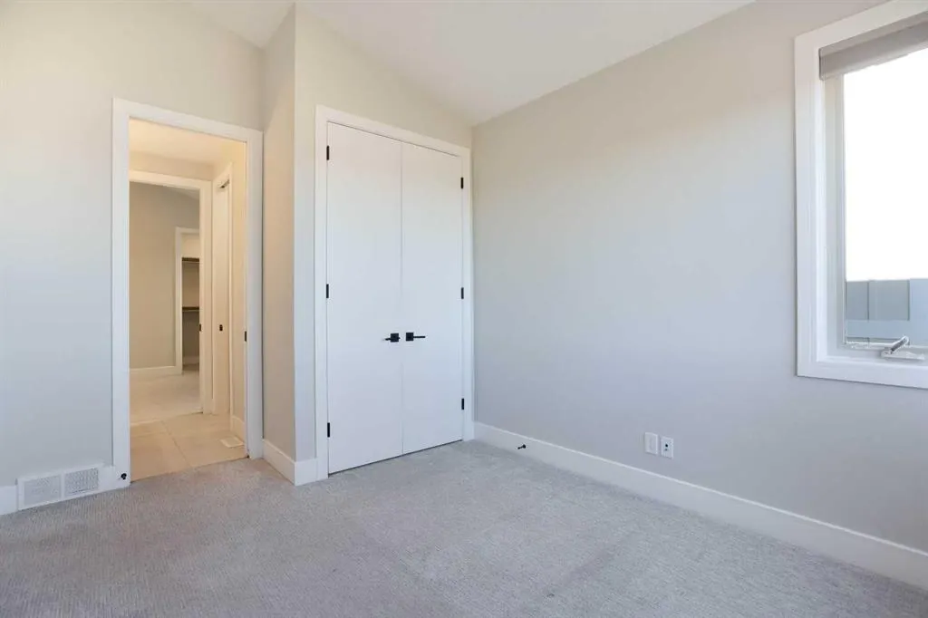 96 Walcrest View SE