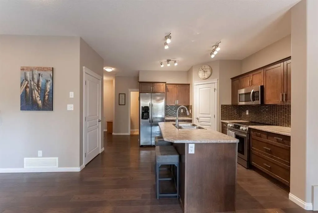 306 Twinriver Road W