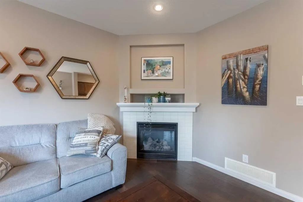 306 Twinriver Road W