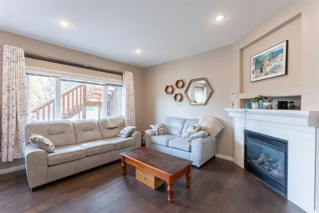306 Twinriver Road W