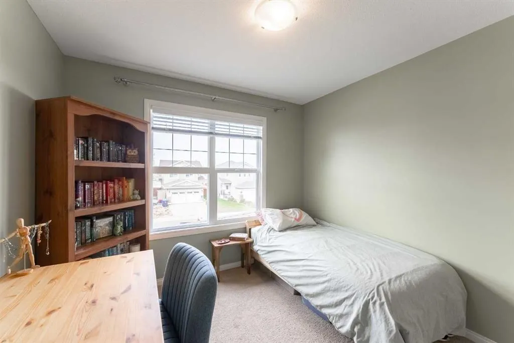 306 Twinriver Road W