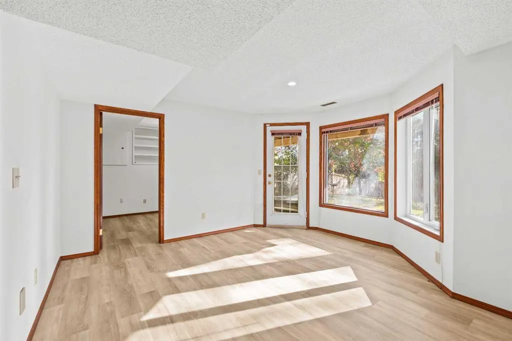 707 Hawkside Mews NW