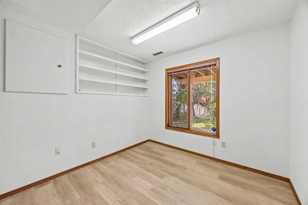 707 Hawkside Mews NW
