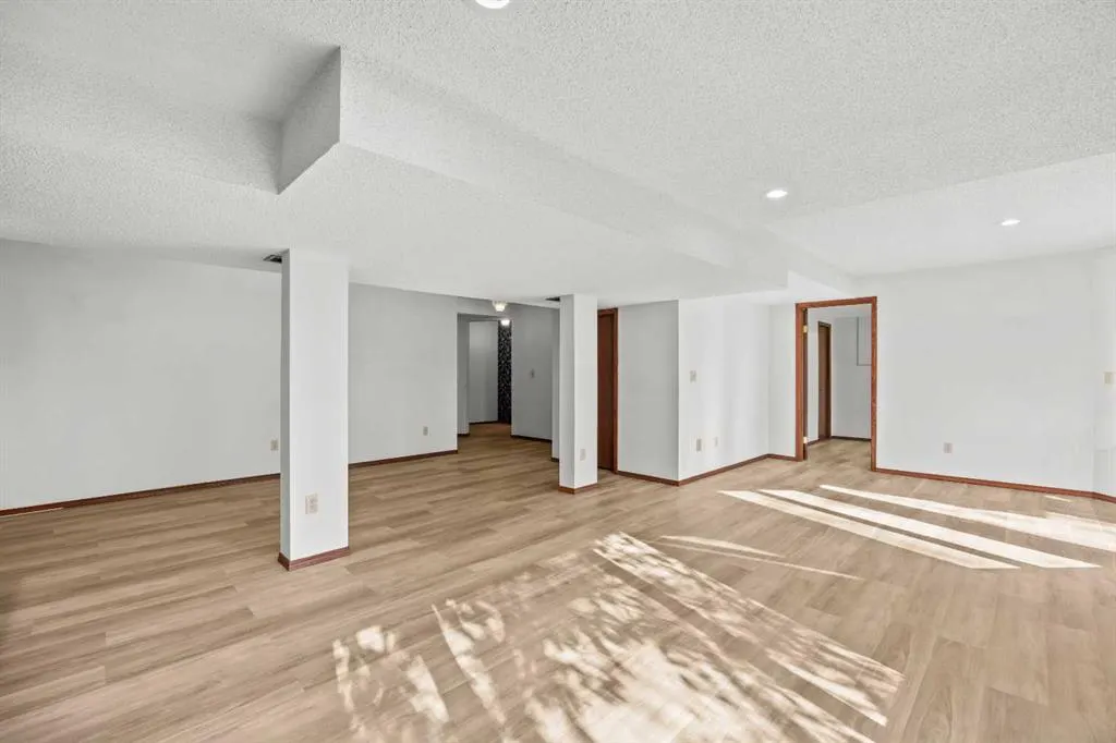 707 Hawkside Mews NW