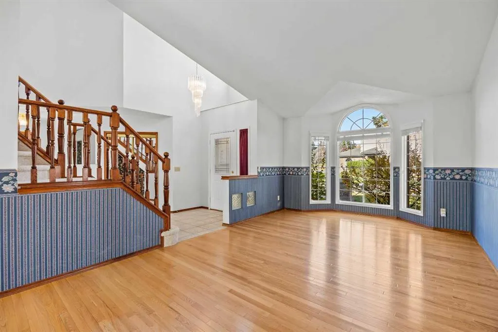 707 Hawkside Mews NW
