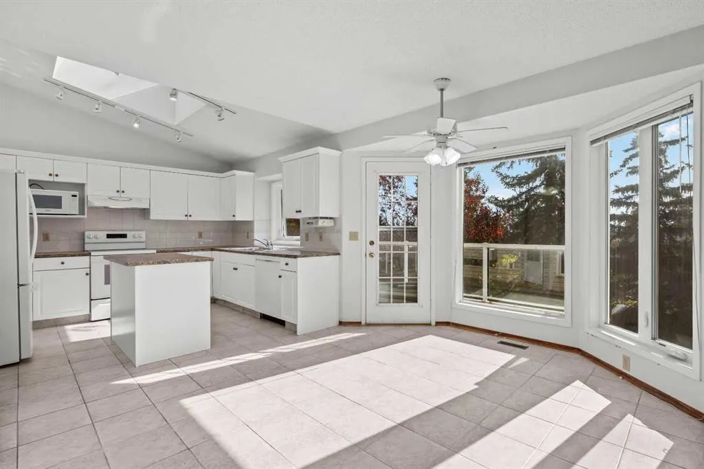 707 Hawkside Mews NW