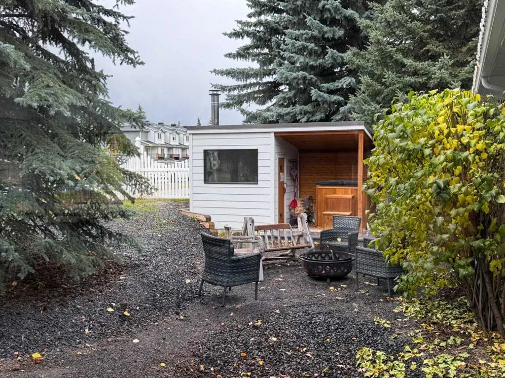 1201 Bow Valley Trail