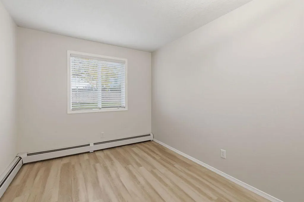 1112 Valleyview Park SE #112